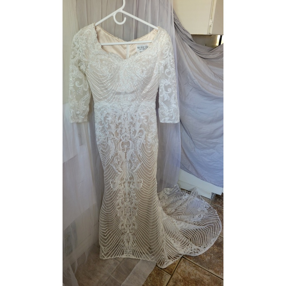 MON CHERI IVORY EMBROIDERED FIT & FLARE WEDDING DRESS With Train MSRP $1099 Sz 8